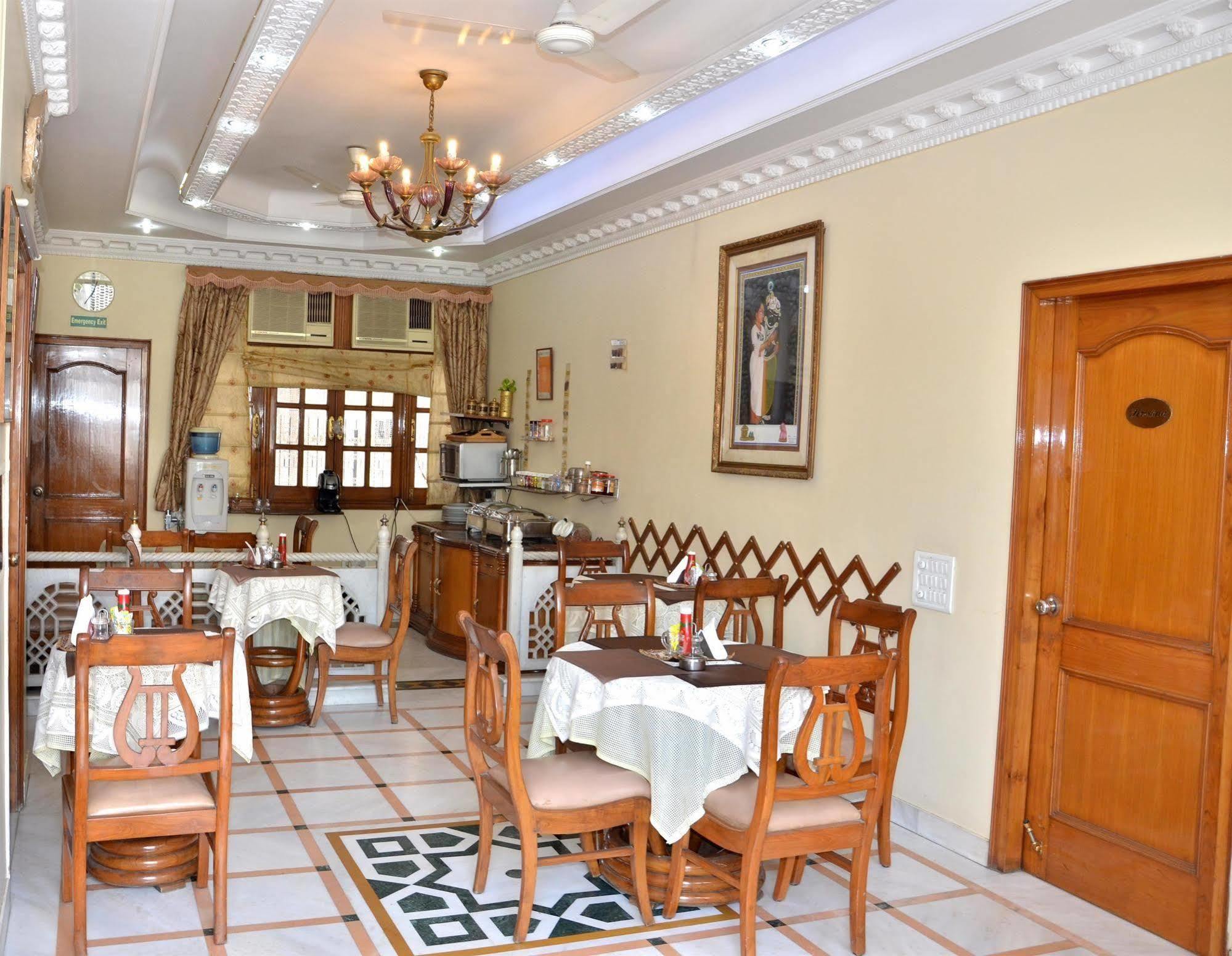 Bajaj Indian Home Stay Nueva Delhi Exterior foto