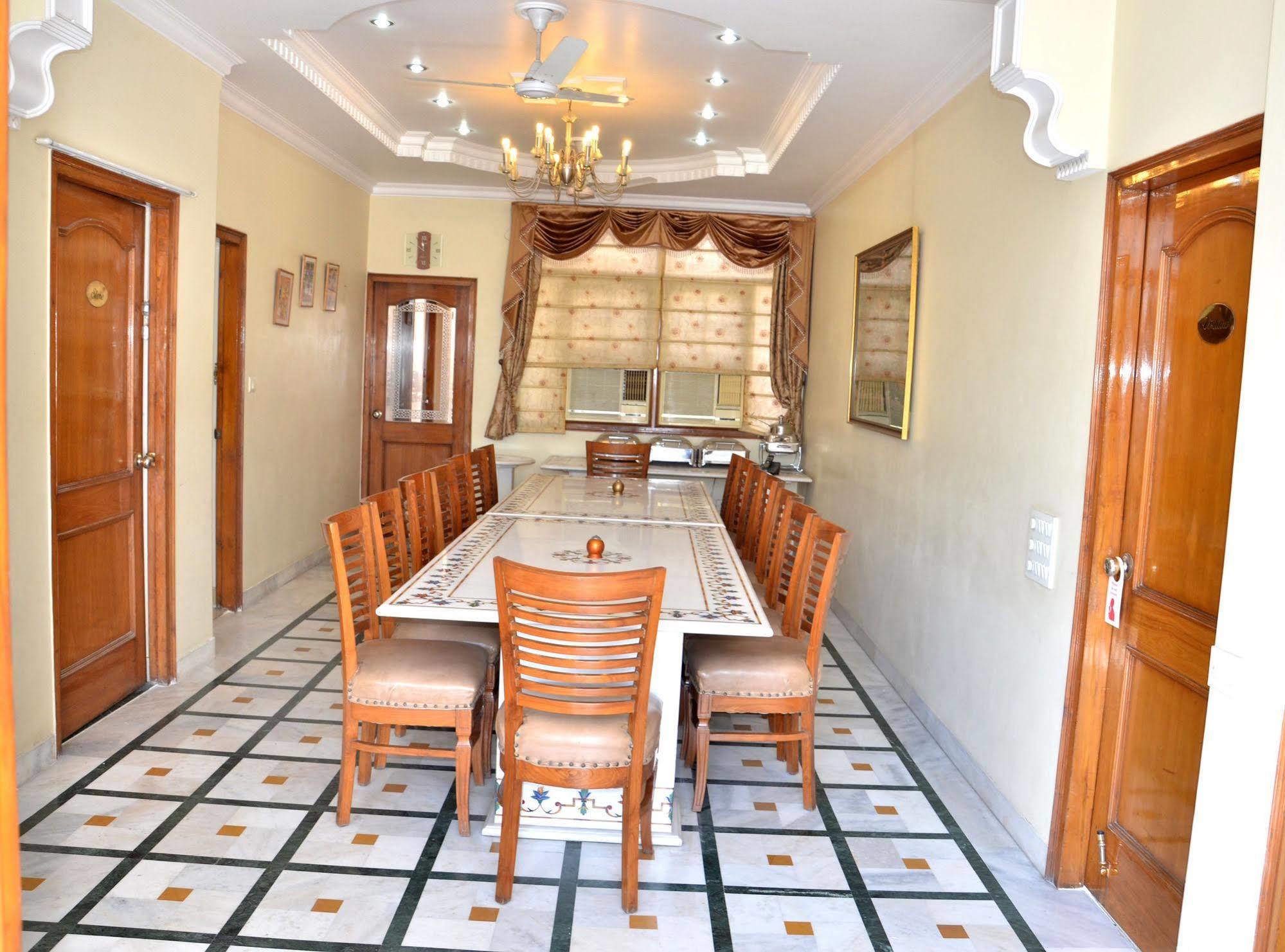 Bajaj Indian Home Stay Nueva Delhi Exterior foto
